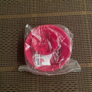 Silicone baking pans